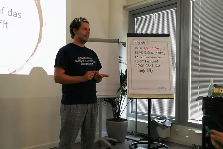 Elmar Seestädt beim Vortrag auf den Agile Talks 2019 in Hamburg
